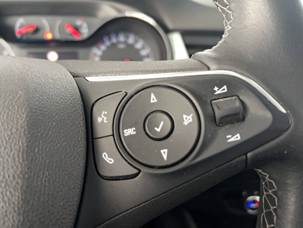 Acheter Opel Crossland X Crossland X 1.2 Turbo 130 ch Design 120 ans 5p occasion dans les concessions du Groupe Faurie