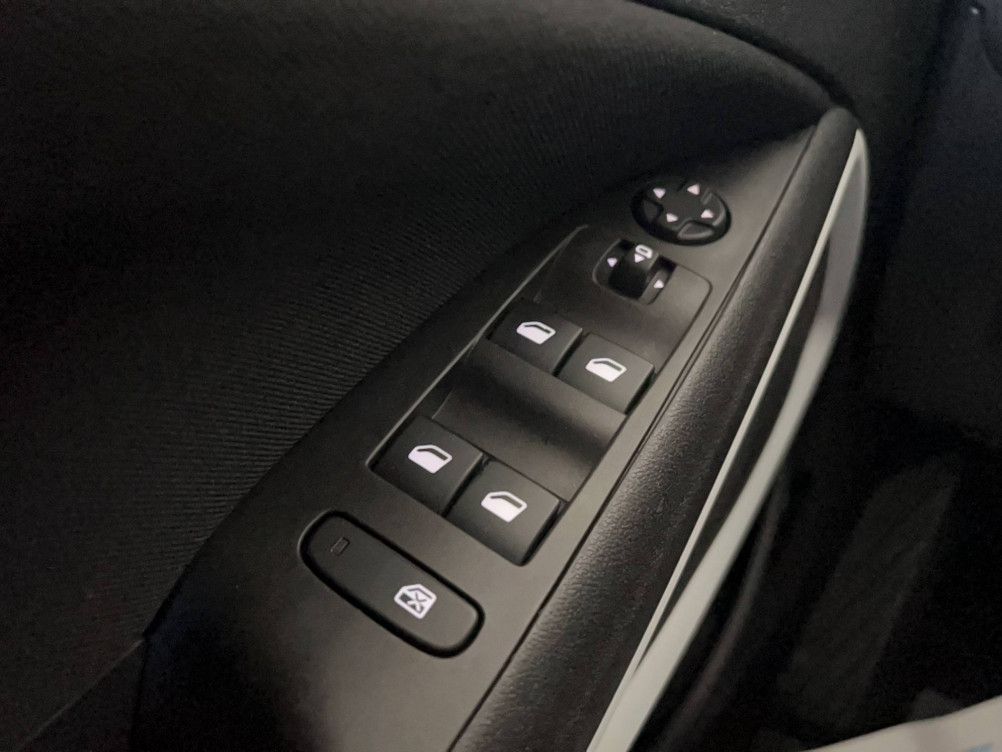 Acheter Opel Crossland X Crossland X 1.2 Turbo 130 ch Design 120 ans 5p occasion dans les concessions du Groupe Faurie