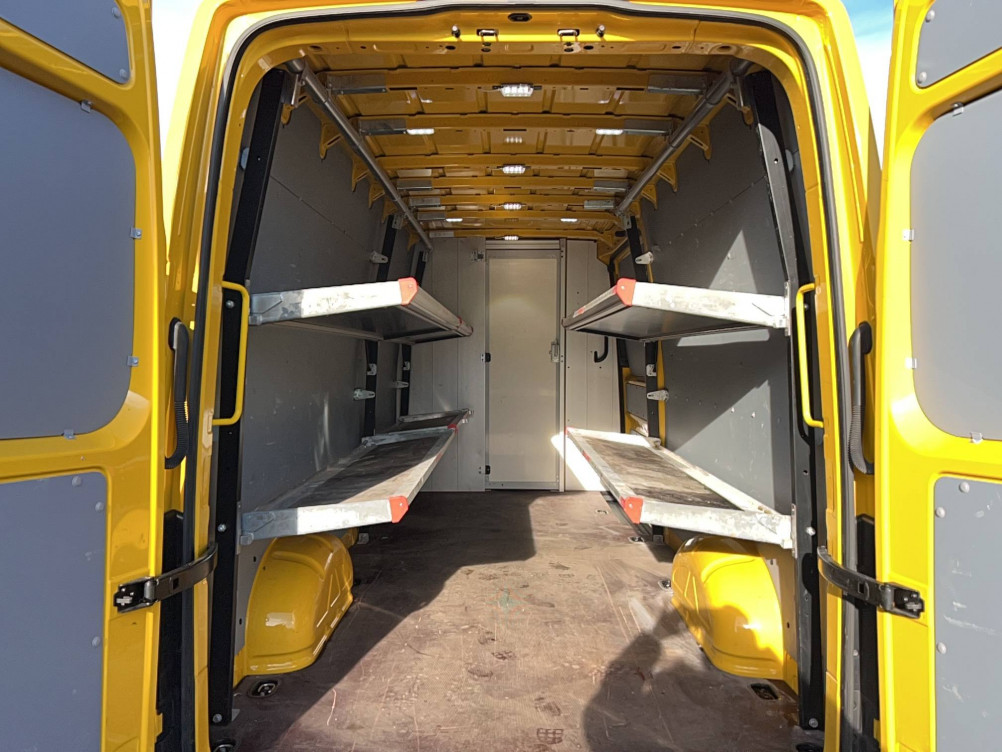 Acheter Volkswagen Crafter CRAFTER VAN 35 L4H3 2.0 TDI 140 CH BUSINESS LINE 4p occasion dans les concessions du Groupe Faurie