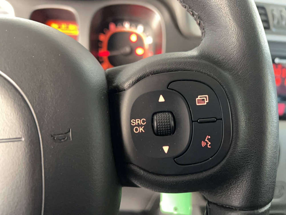 Acheter Fiat Panda Panda 0.9 85 ch TwinAir S&S Lounge 5p occasion dans les concessions du Groupe Faurie