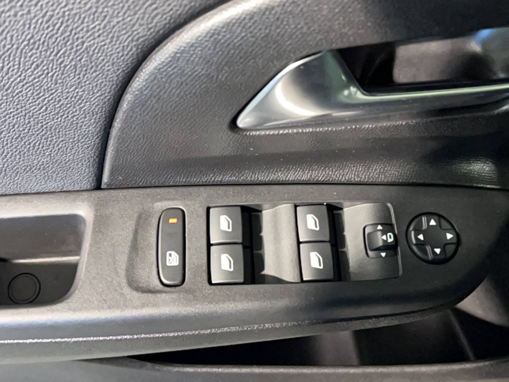 Acheter Opel Corsa Corsa 1.2 Turbo Hybrid 136 ch e-DCT6 GS 5p occasion dans les concessions du Groupe Faurie