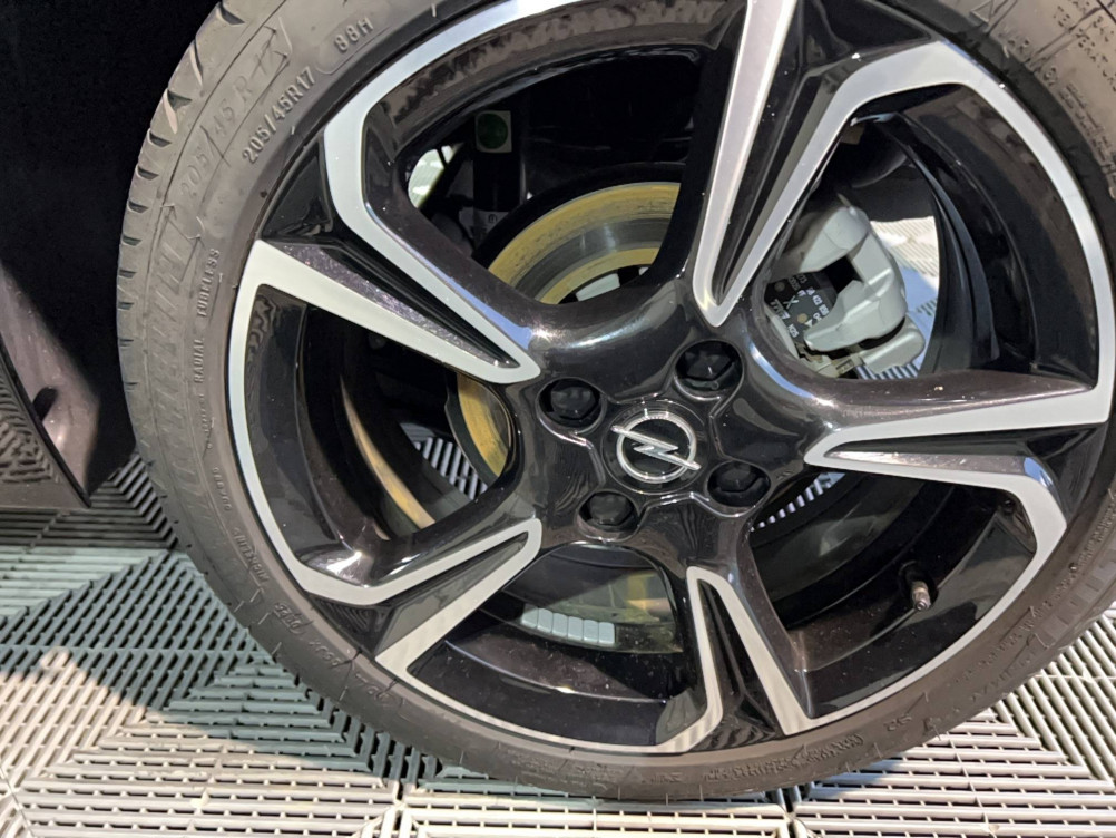 Acheter Opel Corsa Corsa 1.2 Turbo Hybrid 136 ch e-DCT6 GS 5p occasion dans les concessions du Groupe Faurie