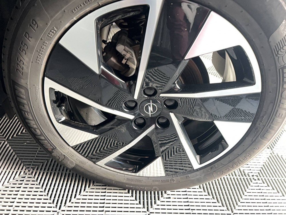 Acheter Opel Grandland Grandland 1.2 Turbo Hybrid 136 ch e-DCT6 GS 5p occasion dans les concessions du Groupe Faurie