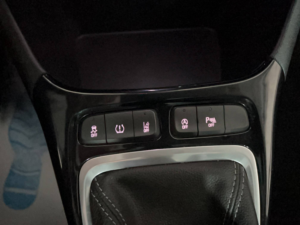 Acheter Opel Crossland Crossland 1.2 Turbo 110 ch BVM6 Elegance Business 5p occasion dans les concessions du Groupe Faurie