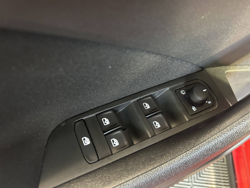 Acheter Skoda Scala Scala 1.0 TSI Evo 110 ch DSG7 Monte-Carlo 5p occasion dans les concessions du Groupe Faurie