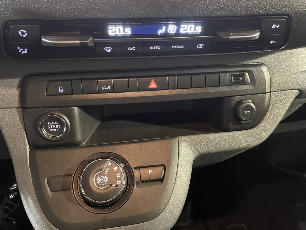 Acheter Opel Vivaro Fourgon VIVARO FGN L2 2.0 DIESEL 180 CH BVA8 PACK BUSINESS 4p occasion dans les concessions du Groupe Faurie