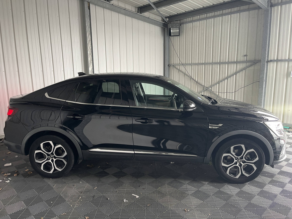 Acheter Renault Arkana Arkana E-Tech 145 Intens 5p occasion dans les concessions du Groupe Faurie