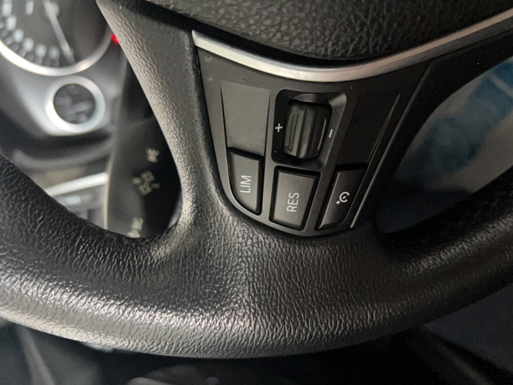 Acheter Bmw Série 3 F30/F31 318i 136 ch Luxury Edition "Hello Future" A 4p occasion dans les concessions du Groupe Faurie