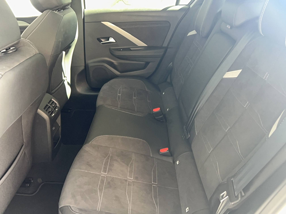 Acheter Opel Astra Astra 1.2 Turbo 130 ch BVA8 GS 5p occasion dans les concessions du Groupe Faurie