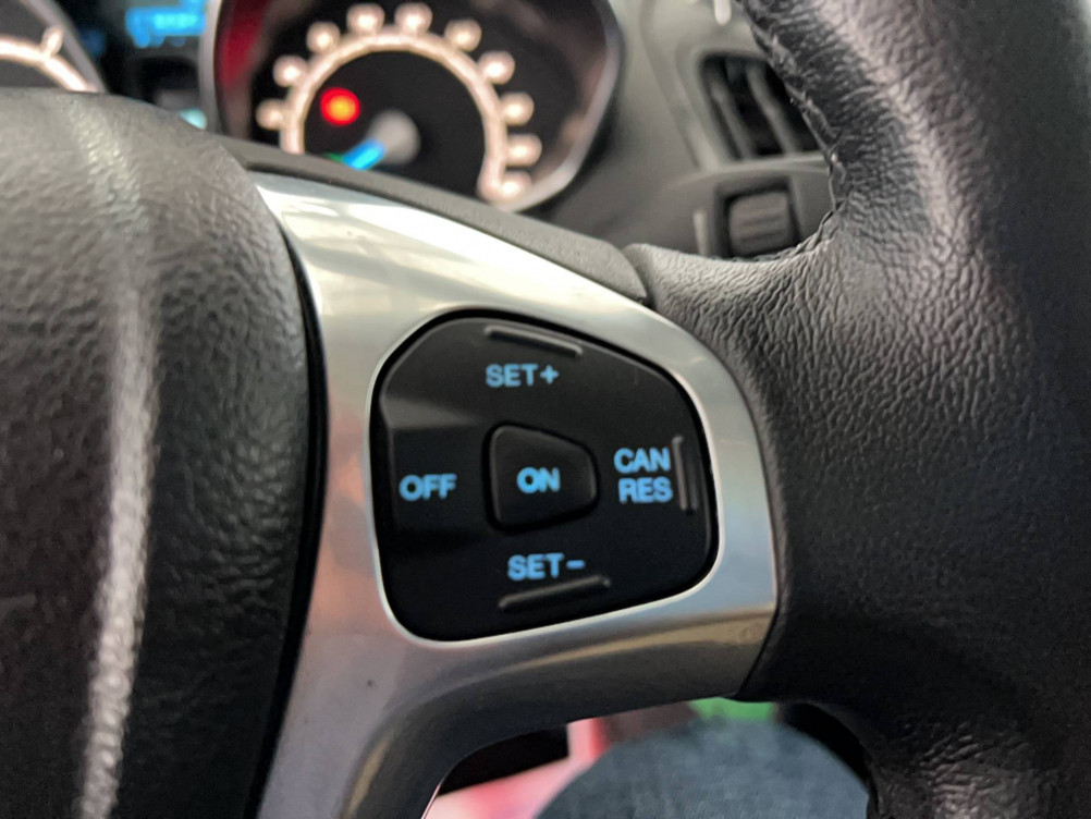 Acheter Ford B-Max B-MAX 1.0 EcoBoost 125 S&S Titanium 5p occasion dans les concessions du Groupe Faurie