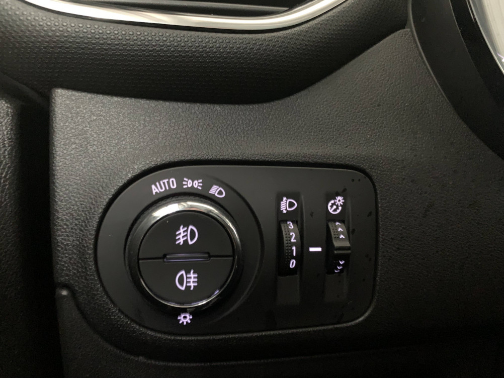 Acheter Opel Crossland Crossland 1.5 D 120 ch BVA6 Ultimate 5p occasion dans les concessions du Groupe Faurie