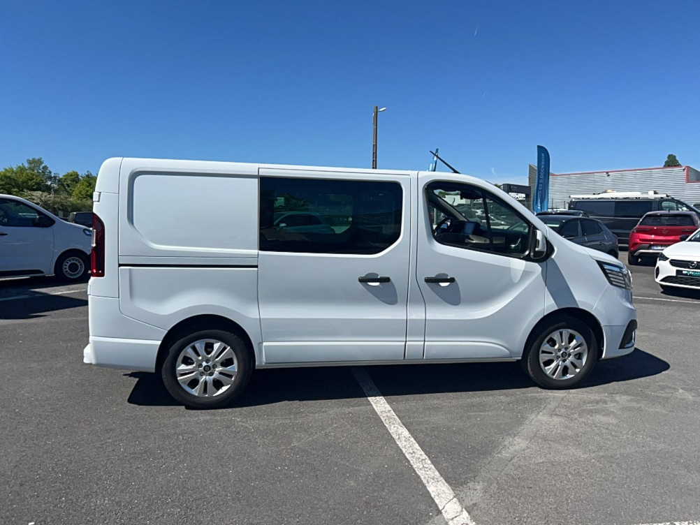 Acheter Renault Trafic 3 TRAFIC FGN L1H1 2T8 BLUE DCI 170 EDC GSR2 EXTRA 4p occasion dans les concessions du Groupe Faurie