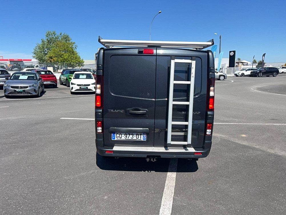 Acheter Renault Trafic 3 TRAFIC CA L2H1 3000 KG BLUE DCI 170 EDC GRAND CONFORT 4p occasion dans les concessions du Groupe Faurie
