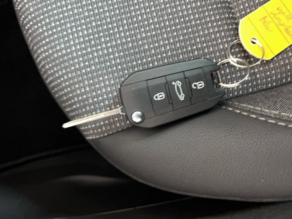 Acheter Opel Crossland Crossland 1.2 Turbo 130 ch BVA6 Elegance Business 5p occasion dans les concessions du Groupe Faurie