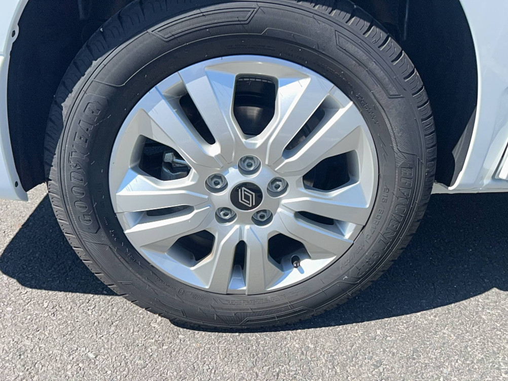 Acheter Renault Trafic 3 TRAFIC FGN L1H1 2T8 BLUE DCI 170 EDC GSR2 EXTRA 4p occasion dans les concessions du Groupe Faurie