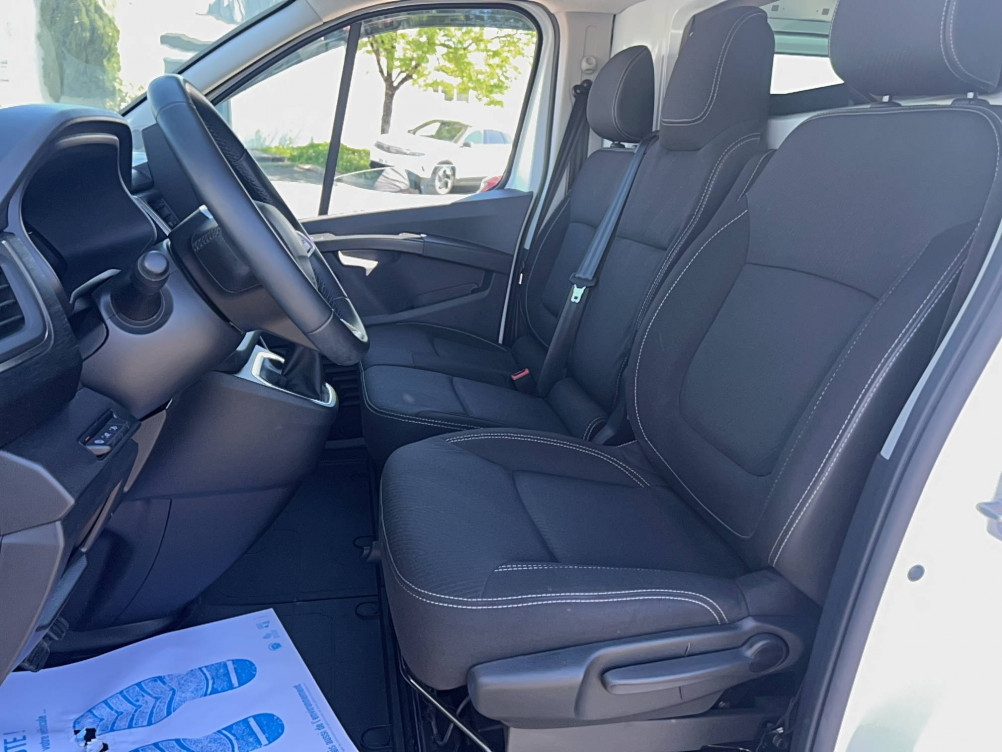 Acheter Renault Trafic 3 TRAFIC FGN L1H1 2T8 BLUE DCI 170 EDC GSR2 EXTRA 4p occasion dans les concessions du Groupe Faurie