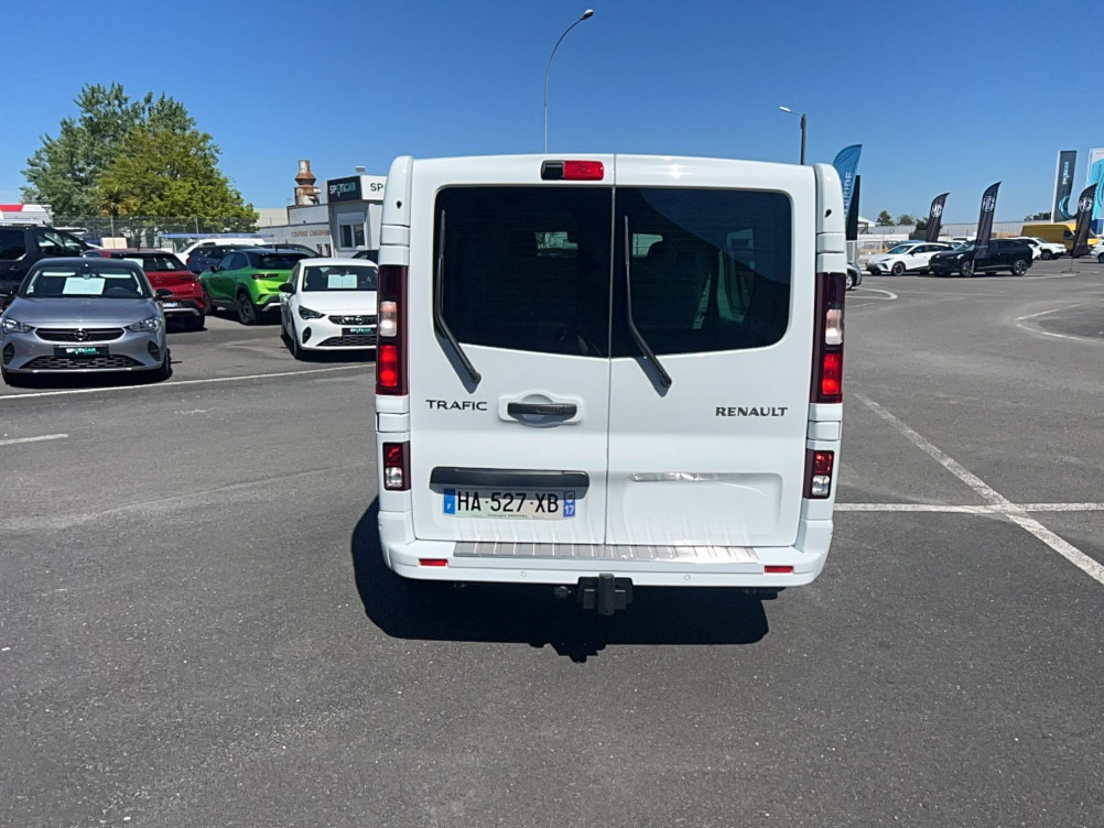 Acheter Renault Trafic 3 TRAFIC FGN L1H1 2T8 BLUE DCI 170 EDC GSR2 EXTRA 4p occasion dans les concessions du Groupe Faurie