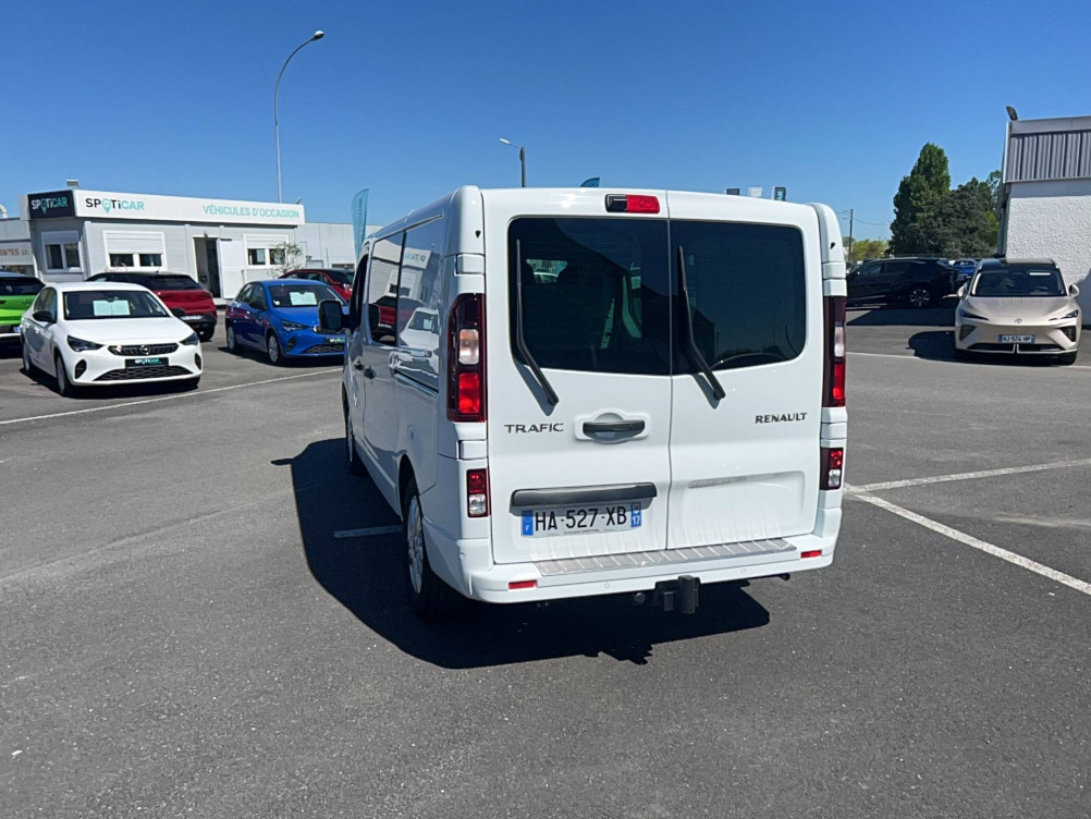Acheter Renault Trafic 3 TRAFIC FGN L1H1 2T8 BLUE DCI 170 EDC GSR2 EXTRA 4p occasion dans les concessions du Groupe Faurie
