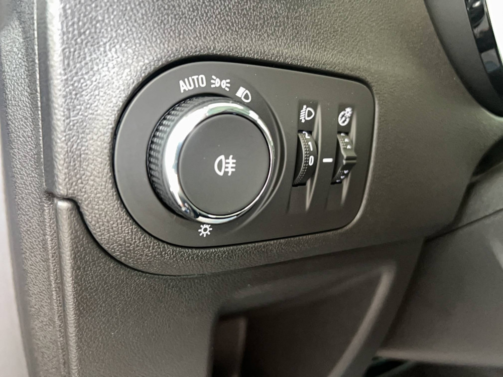 Acheter Opel Crossland Crossland 1.2 Turbo 130 ch BVA6 Elegance Business 5p occasion dans les concessions du Groupe Faurie