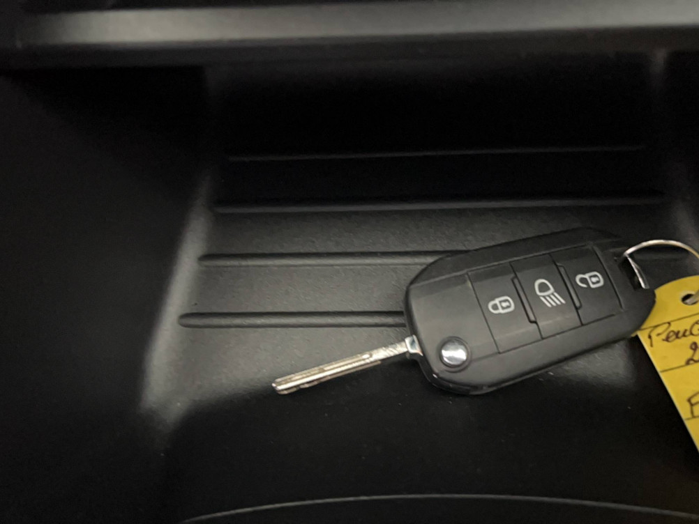 Acheter Peugeot 208 208 PureTech 100 S&S BVM6 Active 5p occasion dans les concessions du Groupe Faurie