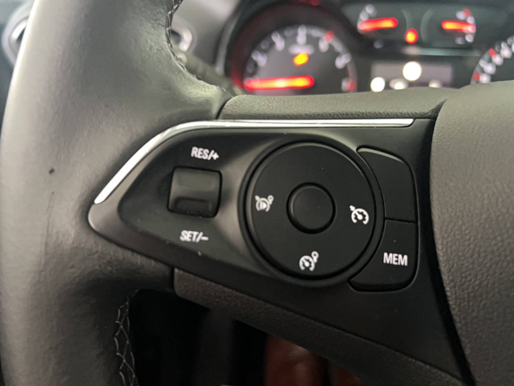 Acheter Opel Crossland X Crossland X 1.2 Turbo 110 ch Design 120 ans 5p occasion dans les concessions du Groupe Faurie