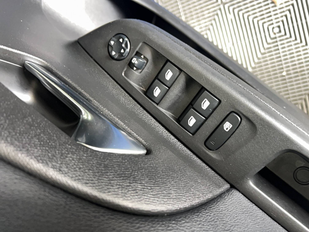 Acheter Opel Corsa E Corsa Electrique 136 ch & Batterie 50 kWh GS Line 5p occasion dans les concessions du Groupe Faurie