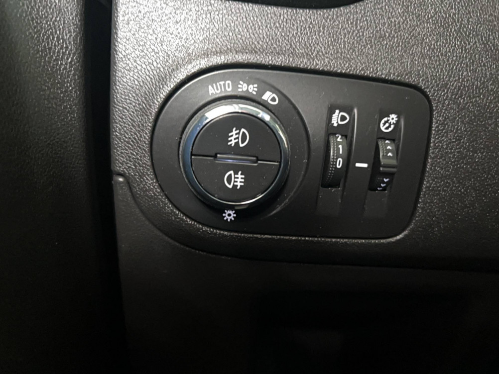 Acheter Opel Crossland X Crossland X 1.2 Turbo 110 ch Design 120 ans 5p occasion dans les concessions du Groupe Faurie