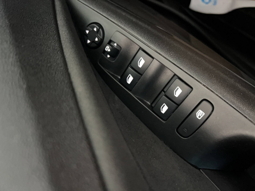 Acheter Opel Crossland Crossland 1.2 Turbo 130 ch BVA6 Ultimate 5p occasion dans les concessions du Groupe Faurie