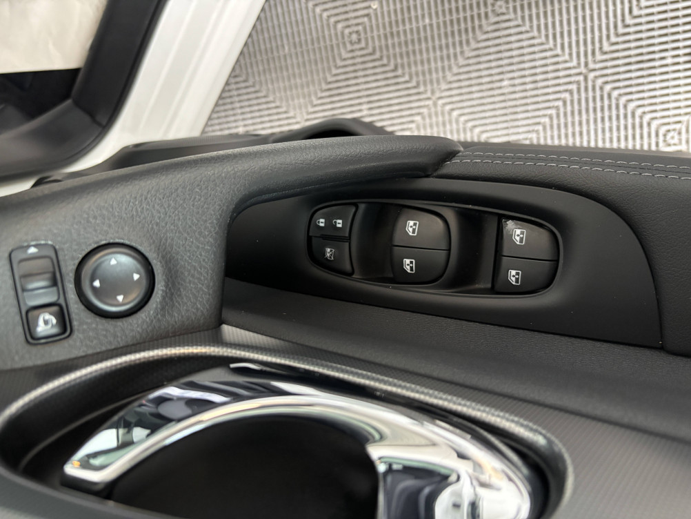 Acheter Nissan Qashqai Qashqai 1.3 DIG-T 140 N-Connecta 5p occasion dans les concessions du Groupe Faurie