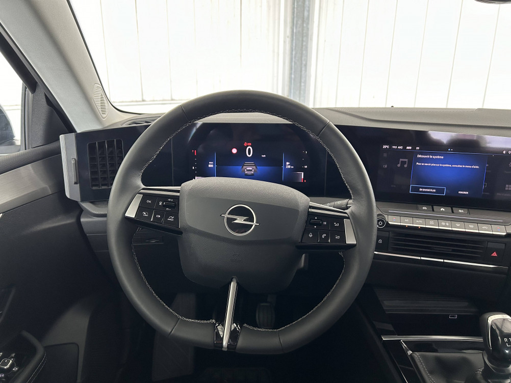 Acheter Opel Astra Astra 1.2 Turbo 110 ch BVM6 Elegance 5p occasion dans les concessions du Groupe Faurie