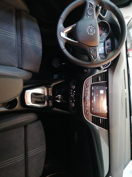 Acheter Opel Crossland Crossland 1.2 Turbo 130 ch BVA6 Elegance 5p occasion dans les concessions du Groupe Faurie