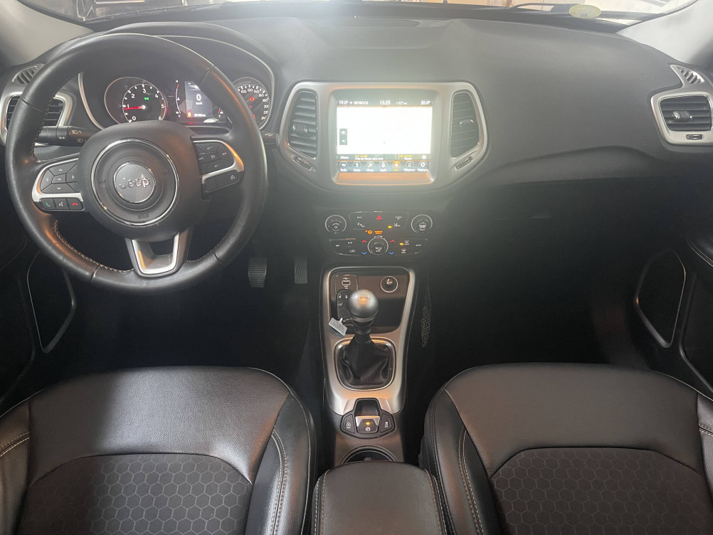 Acheter Jeep Compass Compass 1.6 I MultiJet II 120 ch BVM6 Longitude 5p occasion dans les concessions du Groupe Faurie