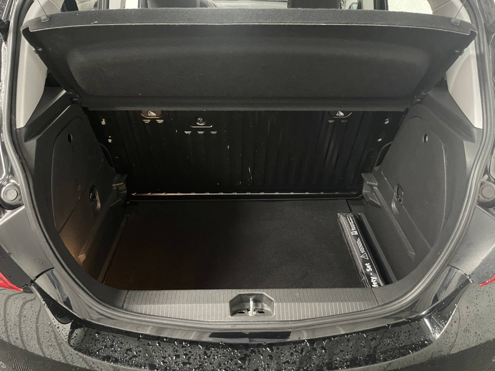 Acheter Opel Corsa E Corsa 1.4 90 ch Design 120 ans 5p occasion dans les concessions du Groupe Faurie