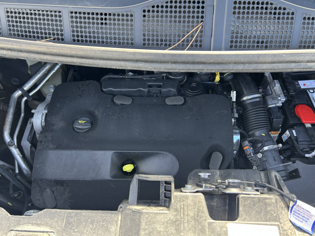 Acheter Opel Vivaro Fourgon VIVARO CA FIXE L2 2.0 DIESEL 180 CH BVA8 PACK BUSINESS 4p occasion dans les concessions du Groupe Faurie