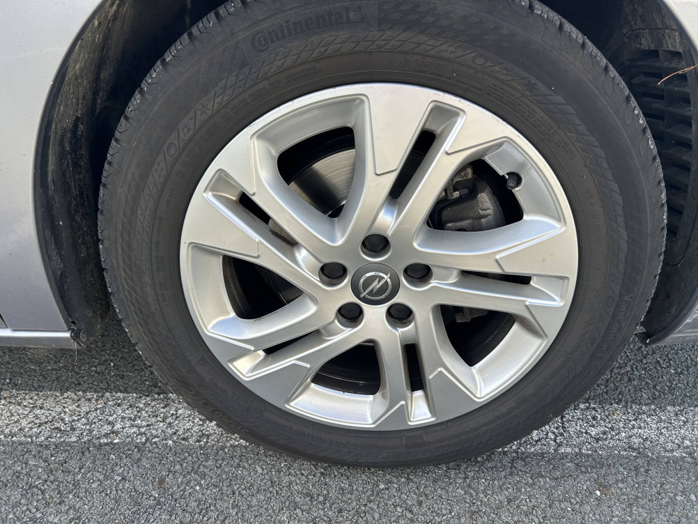 Acheter Opel Vivaro Fourgon VIVARO CA FIXE L2 2.0 DIESEL 180 CH BVA8 PACK BUSINESS 4p occasion dans les concessions du Groupe Faurie