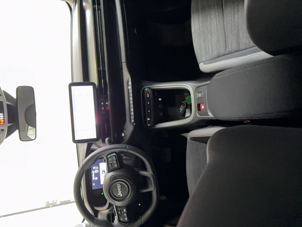 Acheter Jeep Avenger Avenger 1.2 Turbo T3 100 ch e-Hybrid BVR6 Longitude 5p occasion dans les concessions du Groupe Faurie