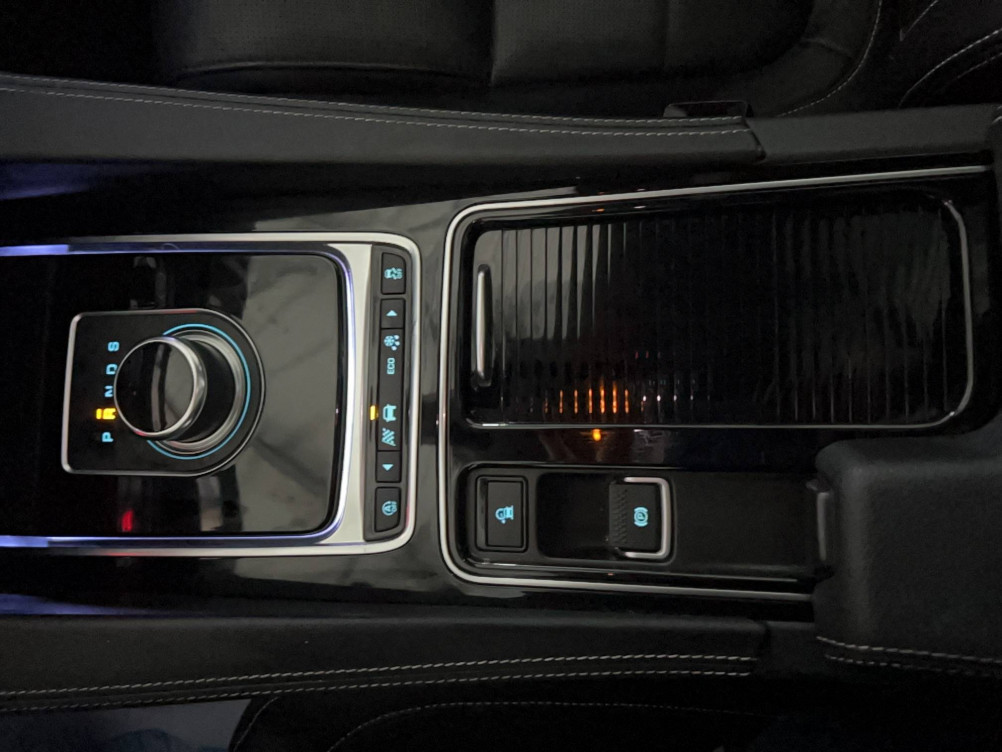 Acheter Jaguar F-Pace F-Pace 2.0 D - 180 ch  AWD BVA8 Chequered Flag 5p occasion dans les concessions du Groupe Faurie