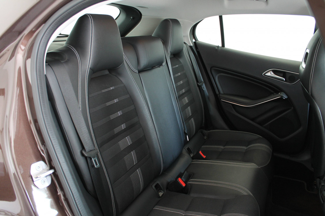 Acheter Mercedes GLA GLA 180 d 7-G DCT Sensation 5p occasion dans les concessions du Groupe Faurie