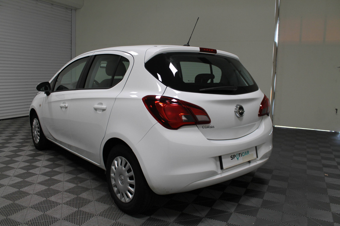 Acheter Opel Corsa E Corsa 1.4 90 ch Enjoy 5p occasion dans les concessions du Groupe Faurie