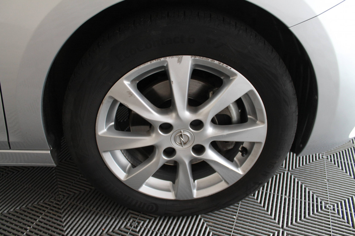 Acheter Opel Corsa Corsa 1.2 75 ch BVM5 Elegance Business 5p occasion dans les concessions du Groupe Faurie