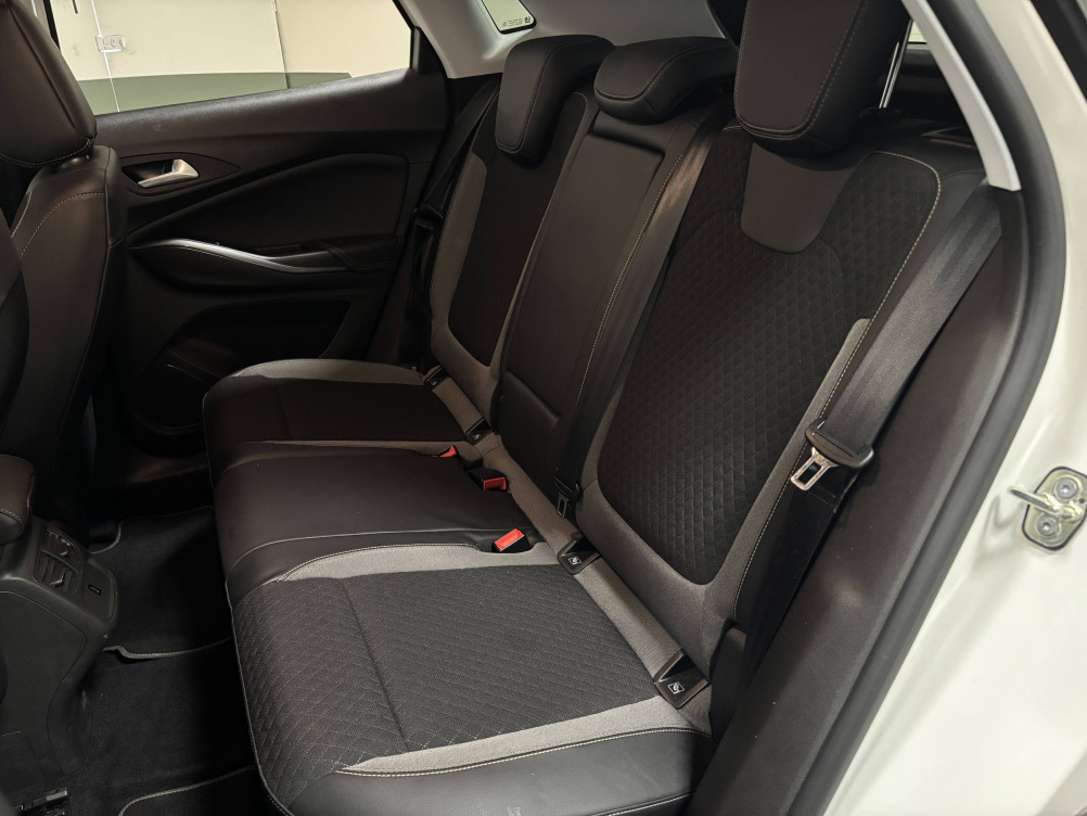Acheter Opel Grandland X Grandland X 1.5 Diesel 130 ch Design Line 120 ans 5p occasion dans les concessions du Groupe Faurie