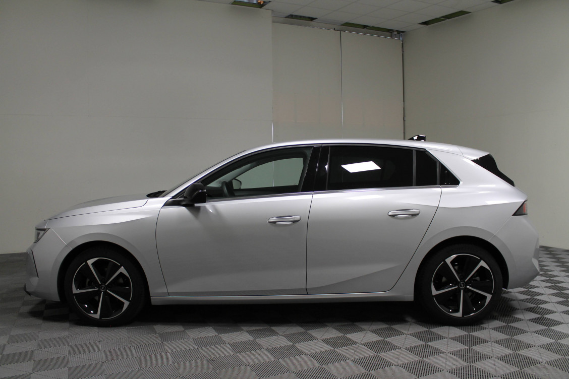 Acheter Opel Astra Astra 1.2 Turbo 130 ch BVA8 Elegance 5p occasion dans les concessions du Groupe Faurie
