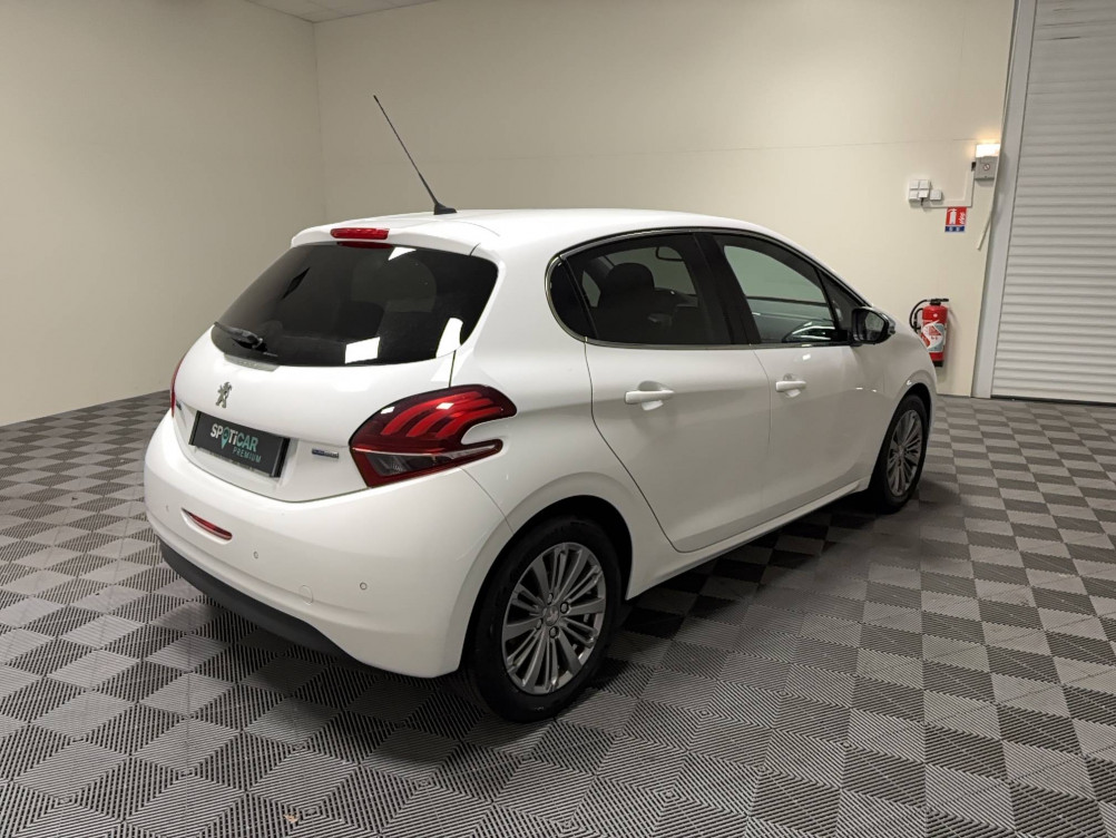 Acheter Peugeot 208 208 1.2 PureTech 110ch S&S BVM5 Allure 5p occasion dans les concessions du Groupe Faurie
