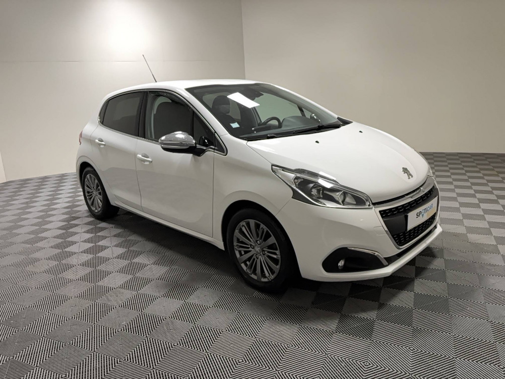 Acheter Peugeot 208 208 1.2 PureTech 110ch S&S BVM5 Allure 5p occasion dans les concessions du Groupe Faurie