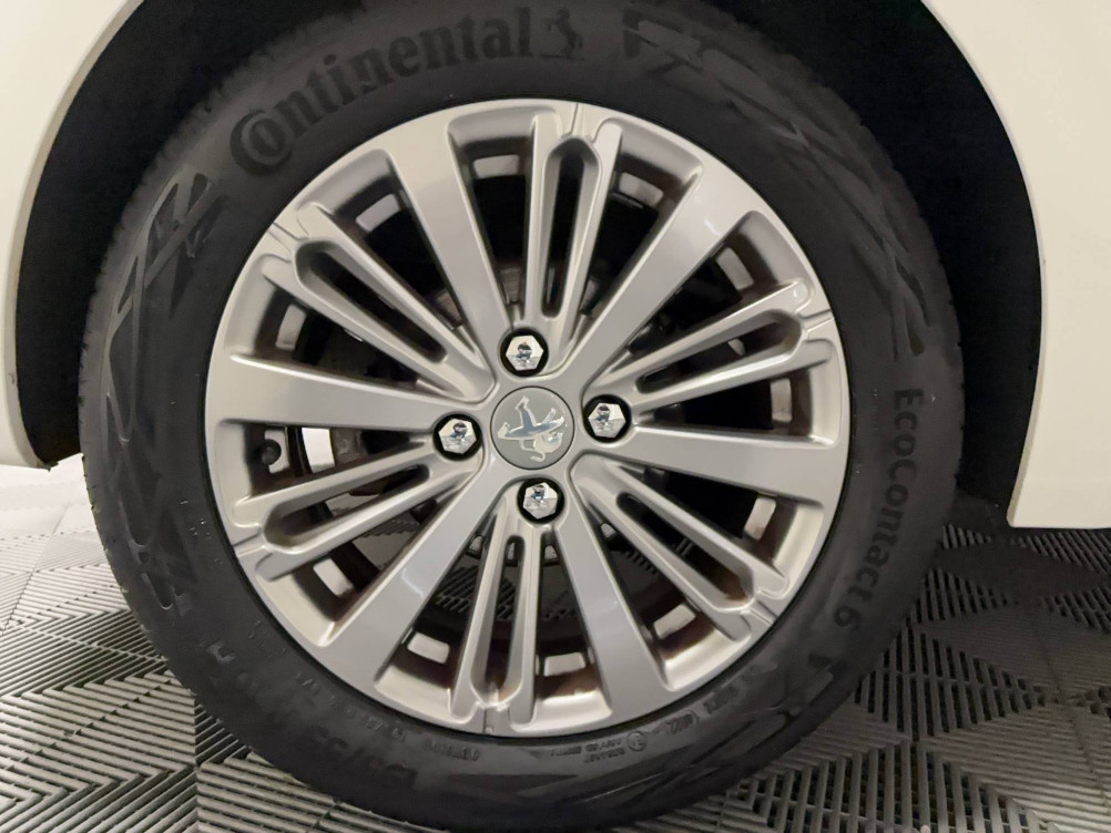Acheter Peugeot 208 208 1.2 PureTech 110ch S&S BVM5 Allure 5p occasion dans les concessions du Groupe Faurie