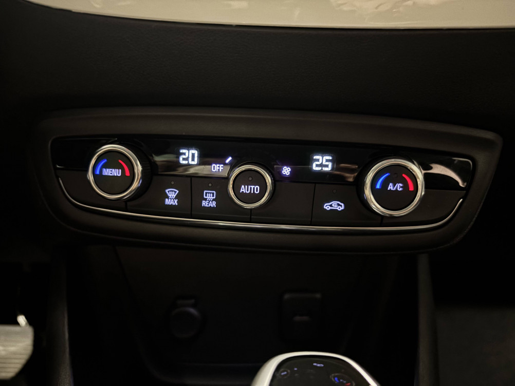 Acheter Opel Crossland X Crossland X 1.2 Turbo 130 ch BVA6 Opel 2020 5p occasion dans les concessions du Groupe Faurie