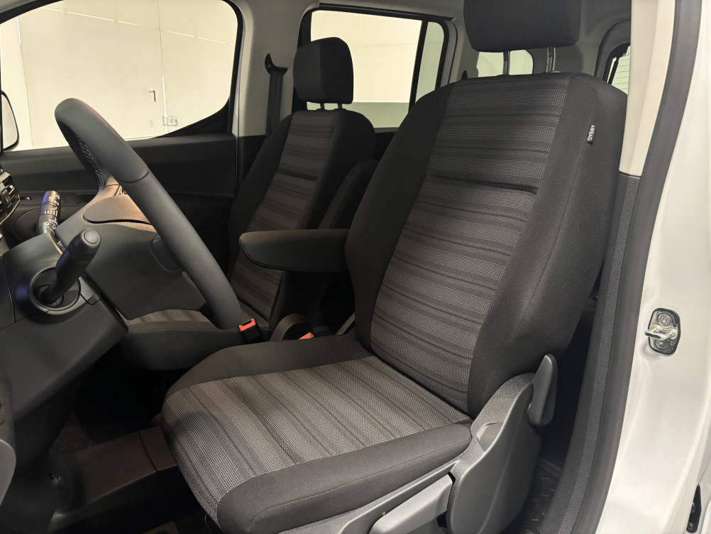 Acheter Opel Combo Combo e-Life Taille M 136 ch & Batterie 50 kw/h Elegance Pack 5p neuf dans les concessions du Groupe Faurie