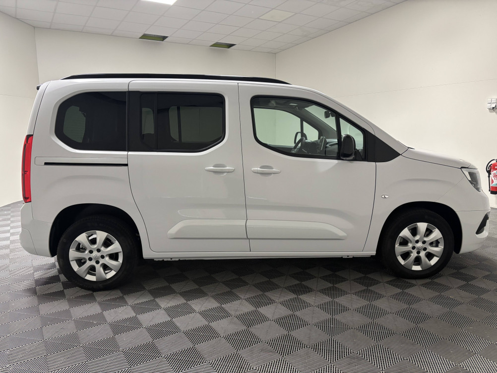 Acheter Opel Combo Combo e-Life Taille M 136 ch & Batterie 50 kw/h Elegance Pack 5p neuf dans les concessions du Groupe Faurie