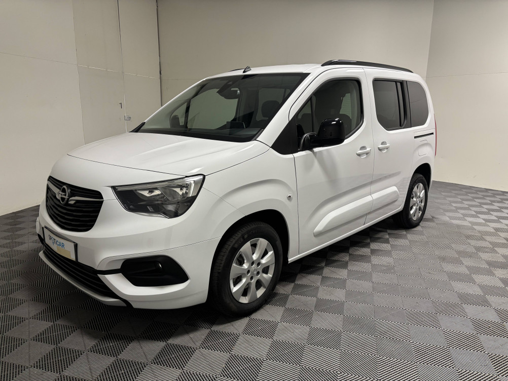 Acheter Opel Combo Combo e-Life Taille M 136 ch & Batterie 50 kw/h Elegance Pack 5p neuf dans les concessions du Groupe Faurie