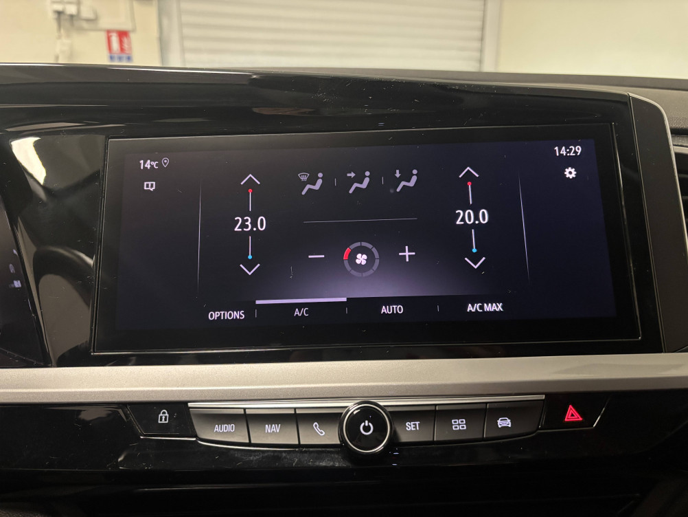 Acheter Opel Grandland Grandland 1.2 Turbo 130 ch Elegance Business 5p occasion dans les concessions du Groupe Faurie